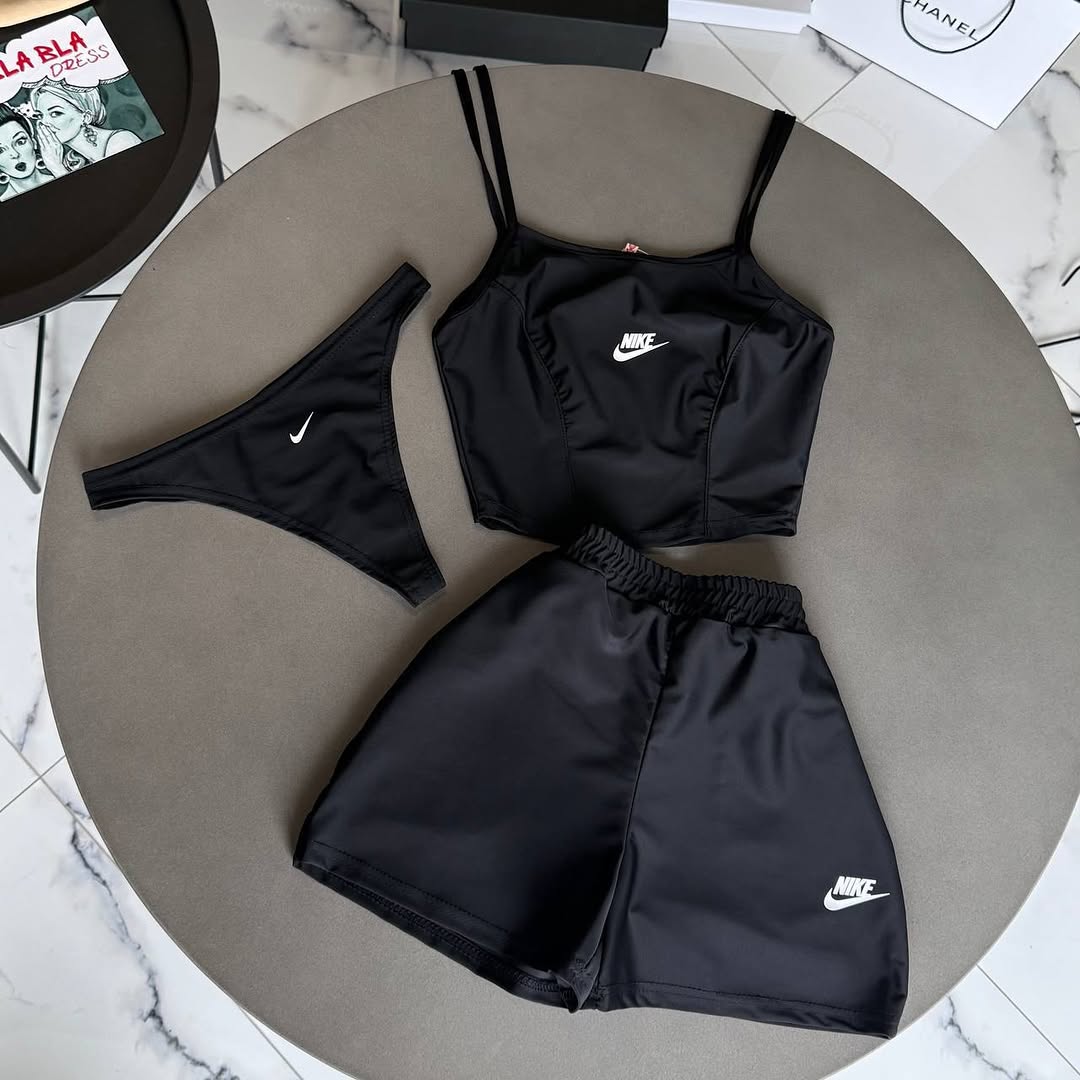 Athletic Comfort 3'lü Crop & Şort Seti